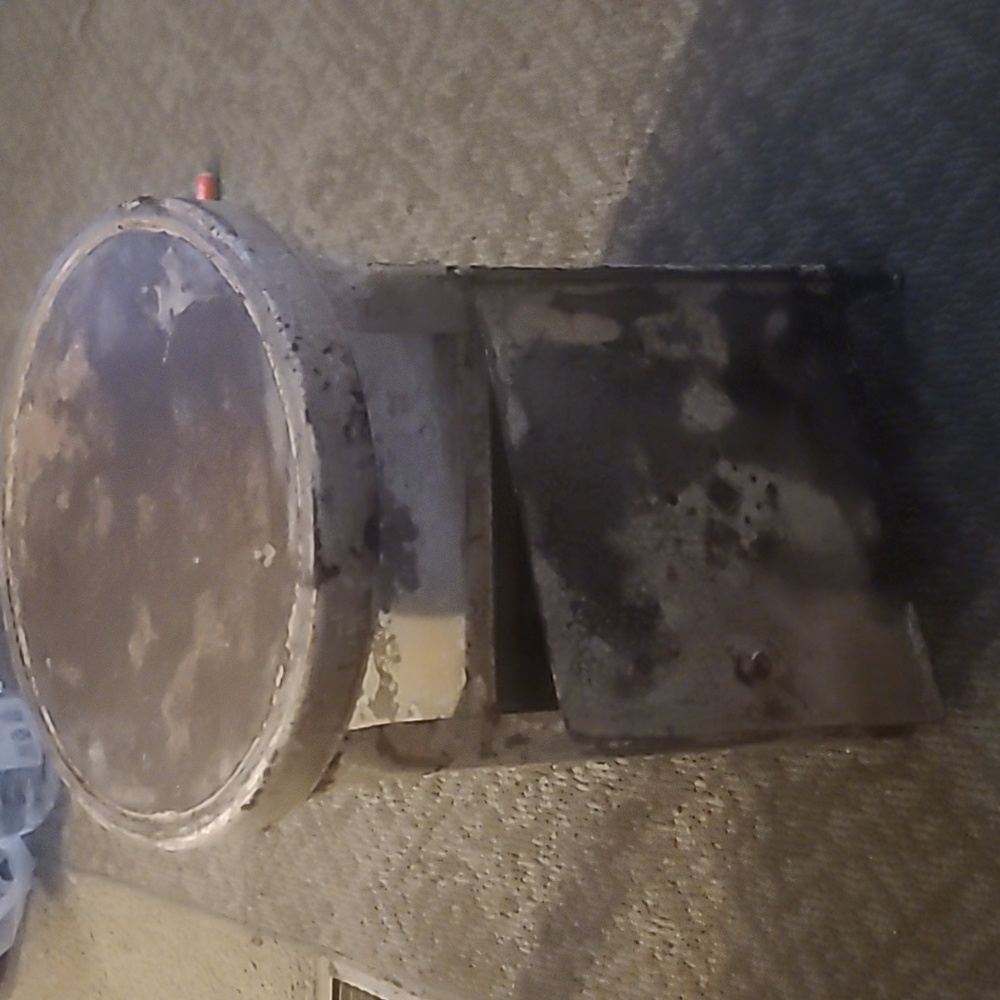 1920S RUSTIC METAL STOOL - Picture 3 of 3